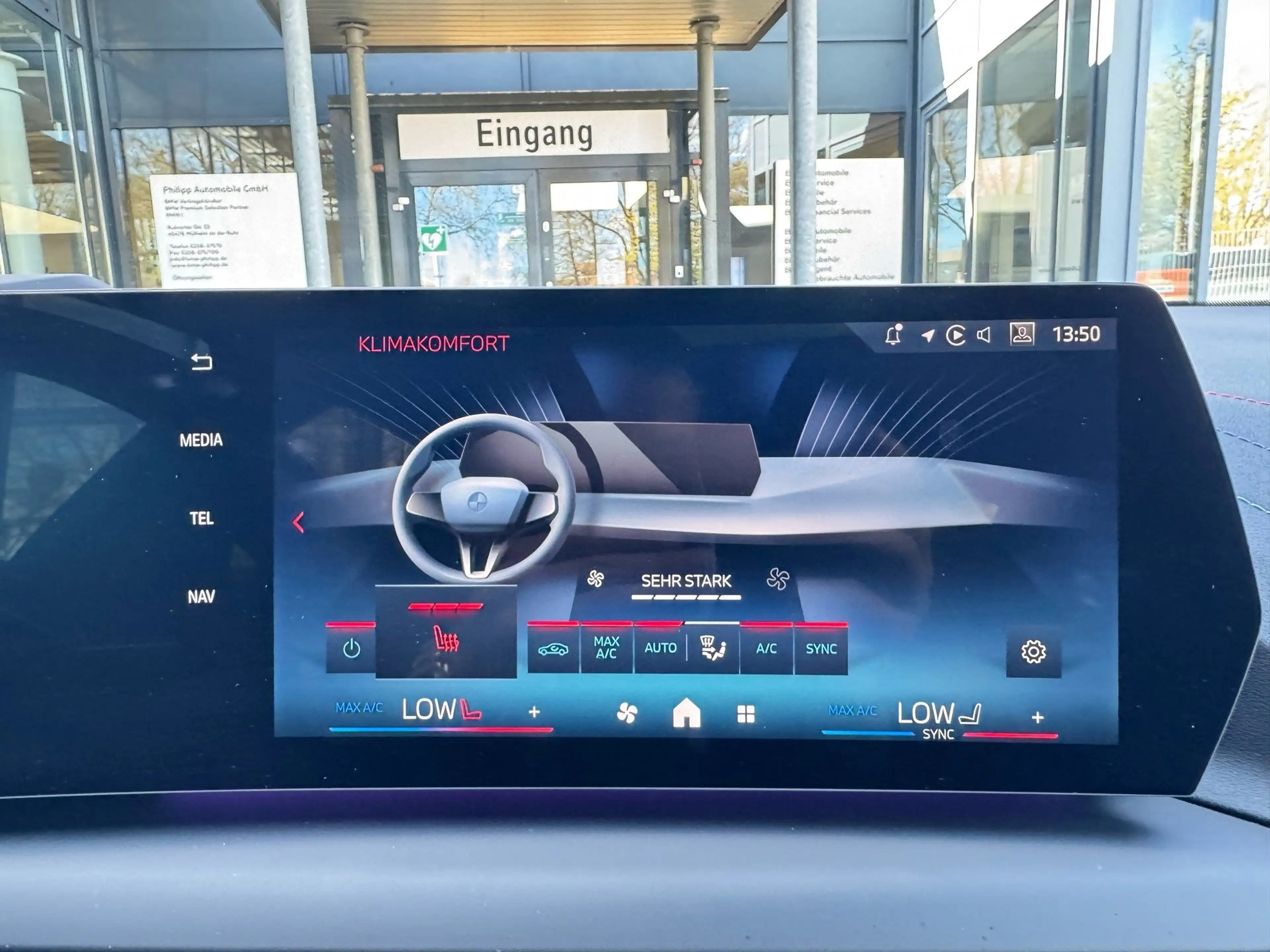 BMW 135 M135 xDrive M Sport Pro PANO DA+ 360° h&k HuD — photo 14