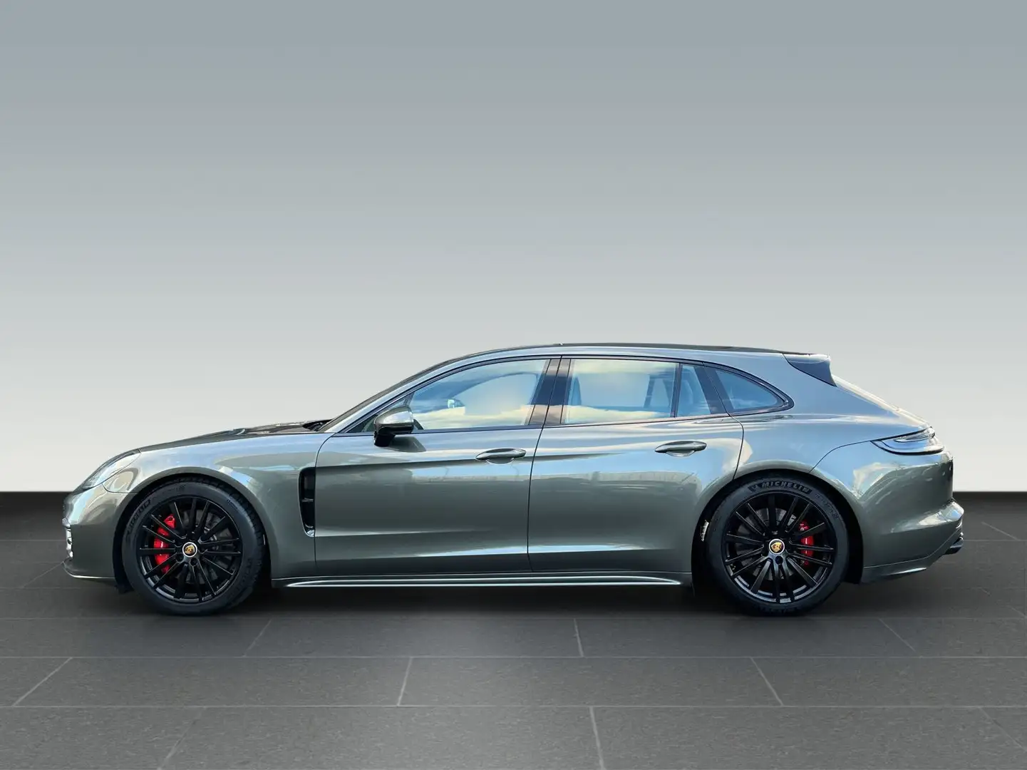 Porsche Panamera GTS Sport Turismo BOSE,PDLS+,InnoDrive, Grün - 2