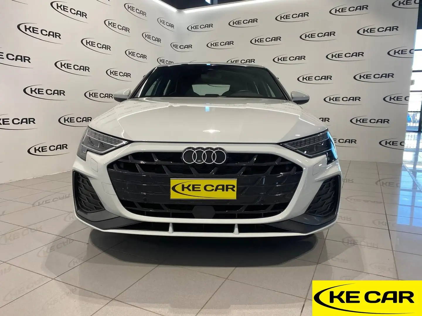 Audi A3 SPB 35 TFSI S tronic Sline - PROMO AUDI Wit - 2