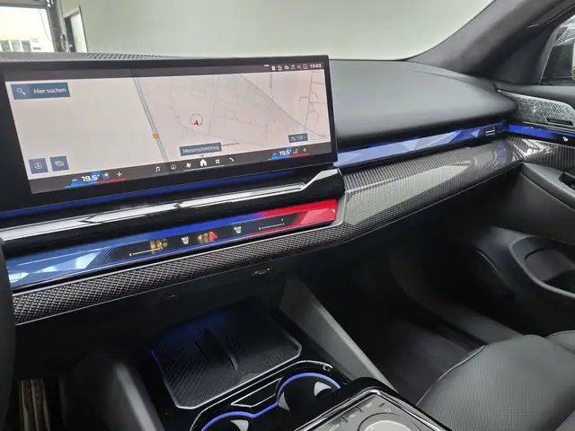 BMW M5 view 10
