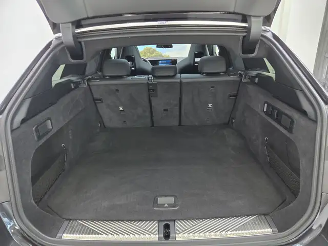 BMW M5 view 22