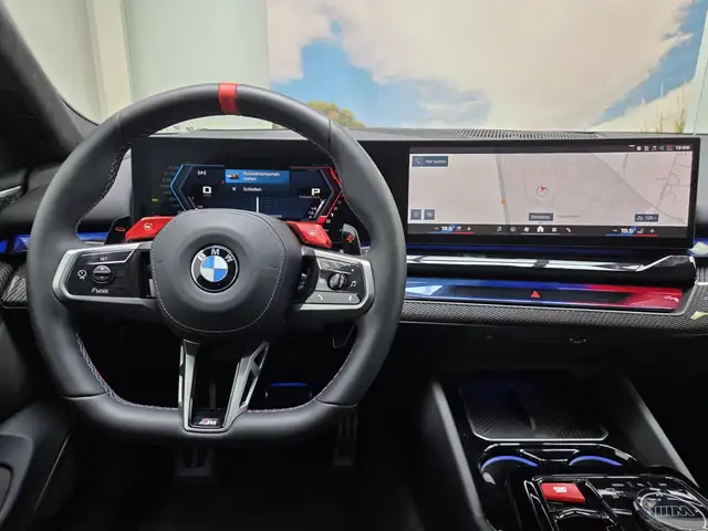BMW M5 view 9