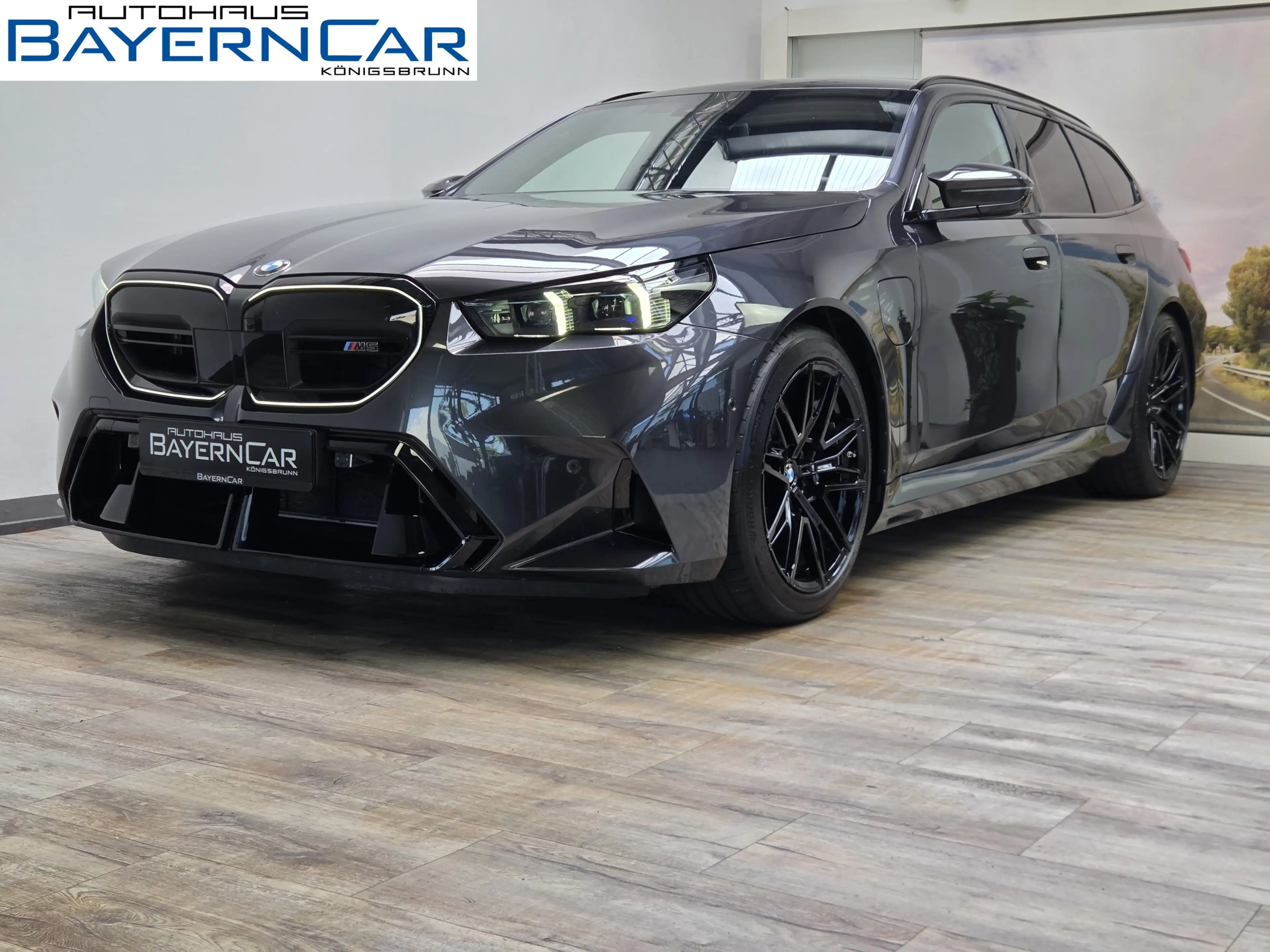 BMW M5 To. AHK Sitzlüftung B&W ACC 360° Driver