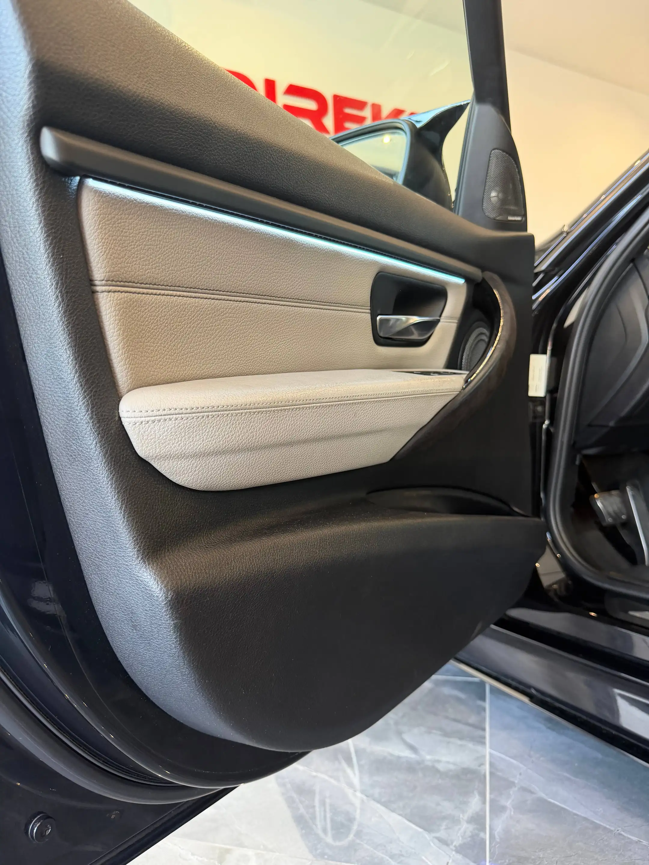 BMW 335 335 i*Mperformance* — photo 12