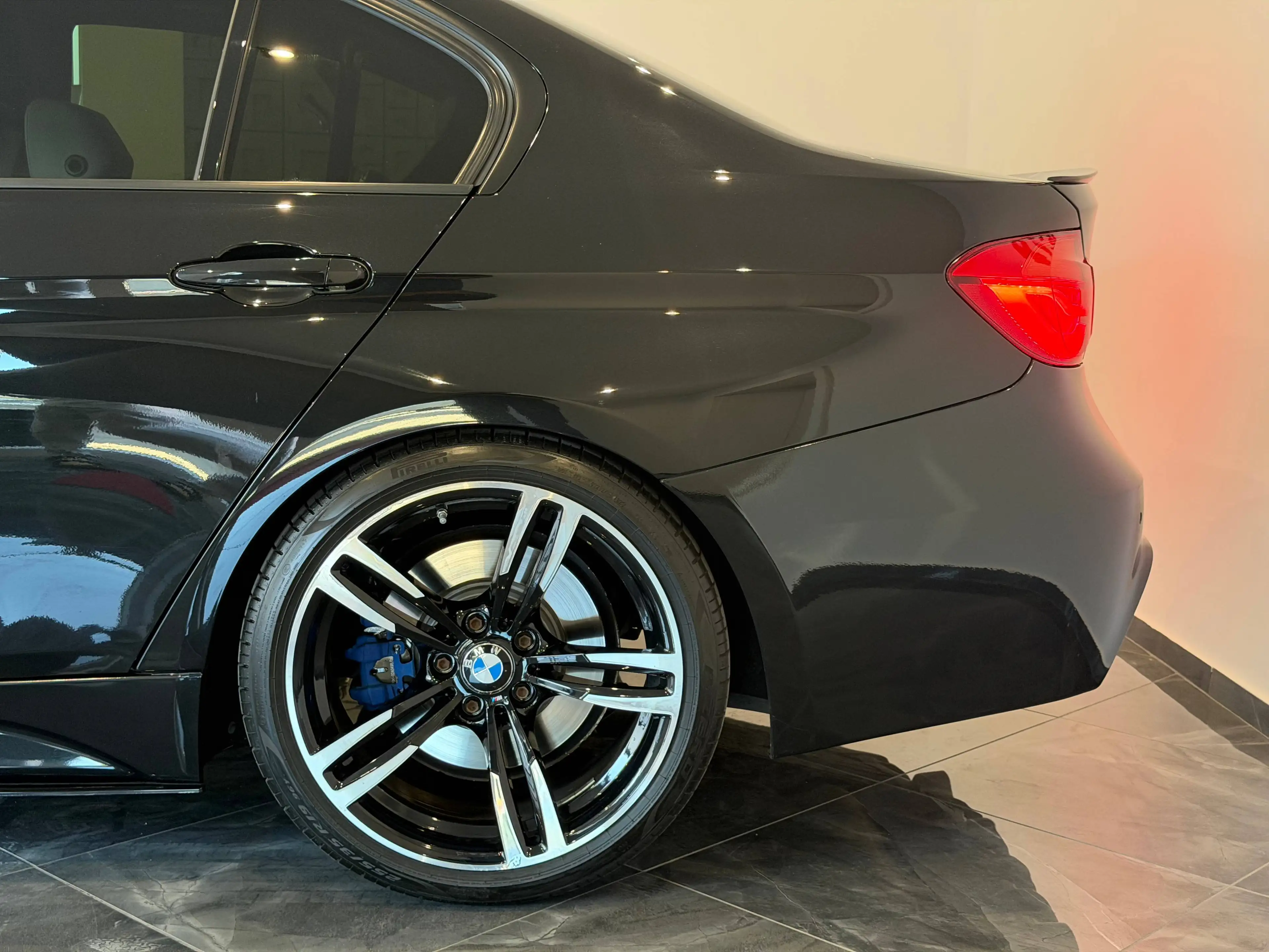 BMW 335 335 i*Mperformance* — photo 6