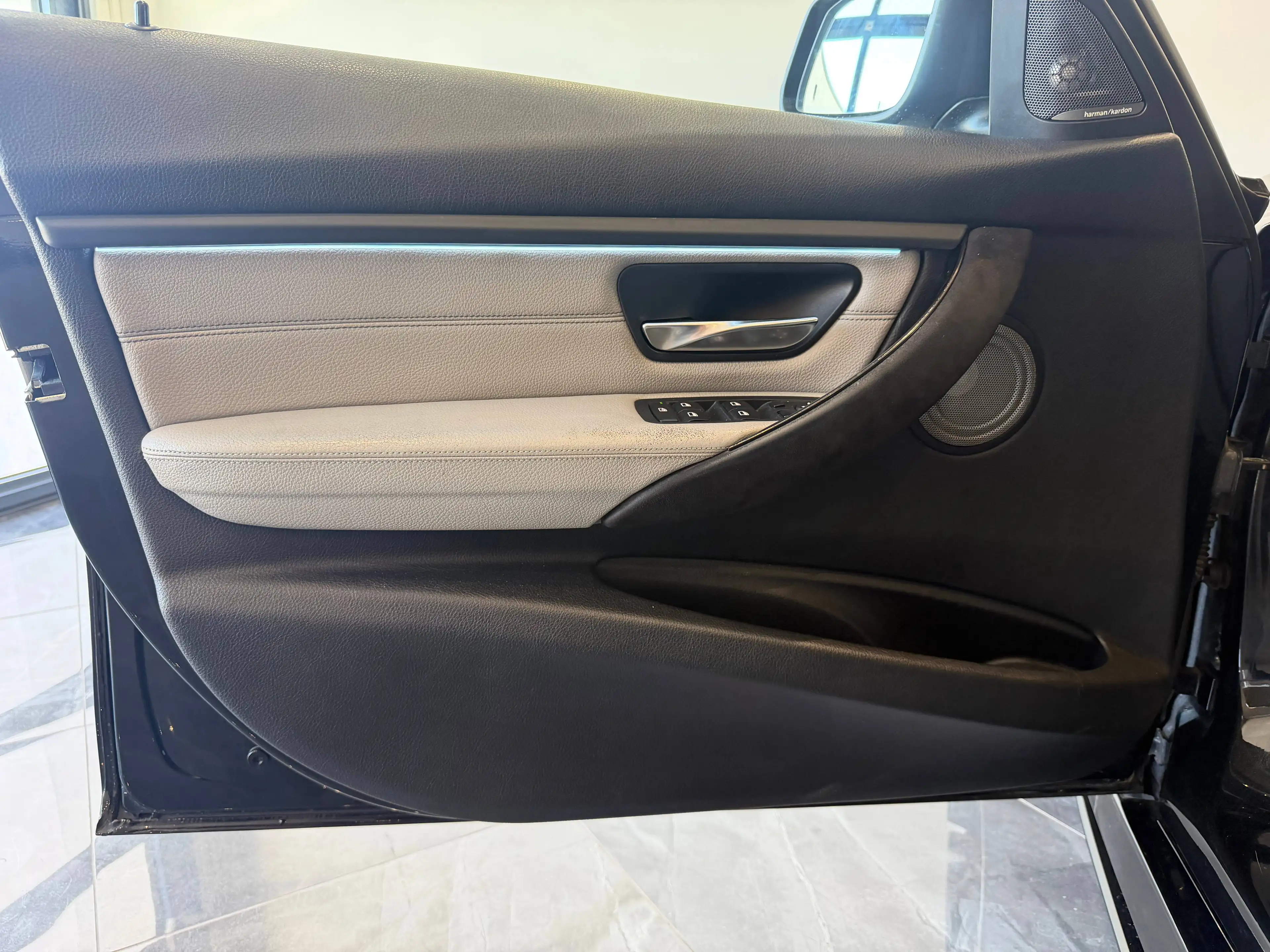 BMW 335 335 i*Mperformance* — photo 11