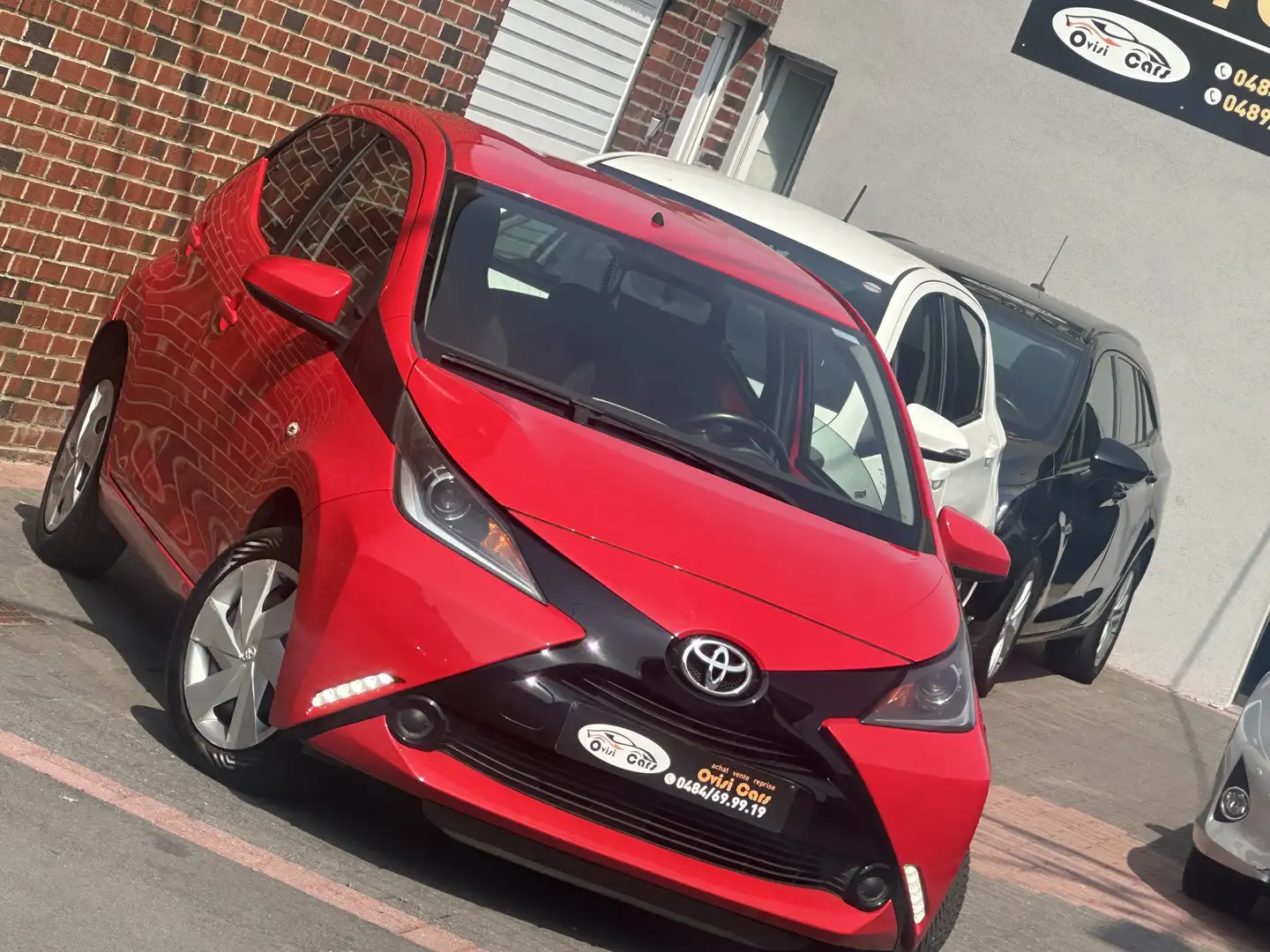 Toyota Aygo // TRES PROPRE // Rouge - 2
