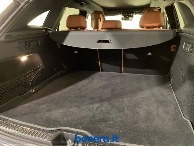 Mercedes-Benz GLC view 9