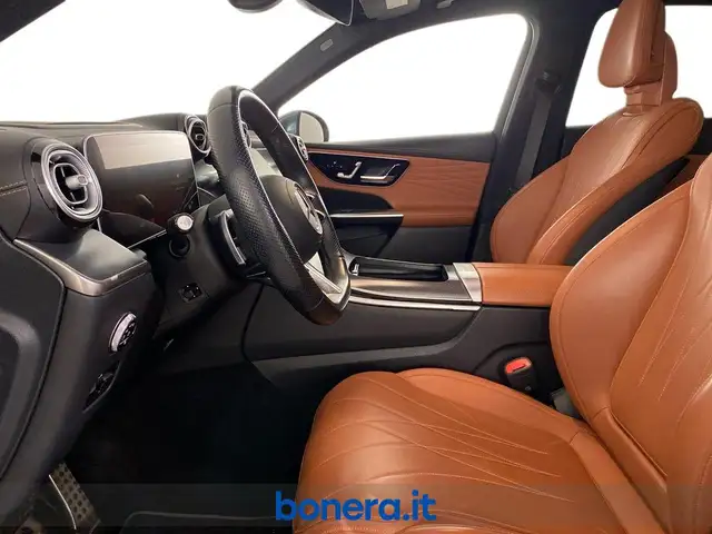 Mercedes-Benz GLC view 11