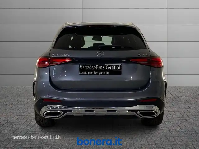 Mercedes-Benz GLC view 5