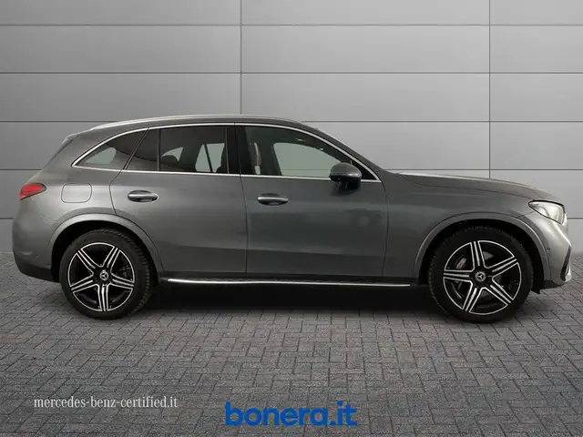 Mercedes-Benz GLC view 6