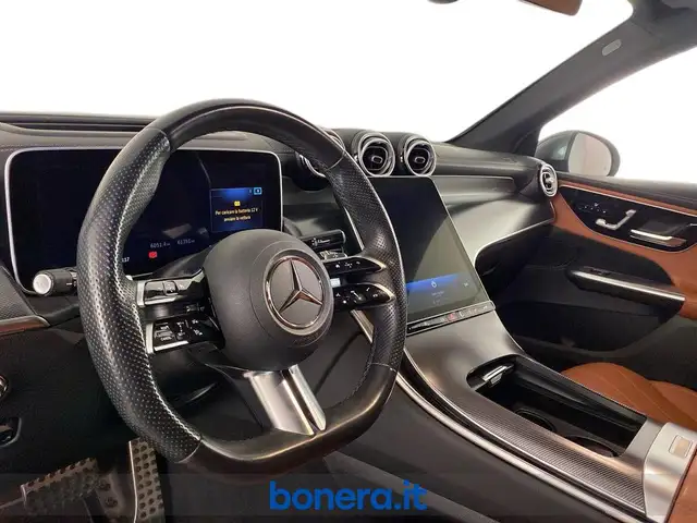 Mercedes-Benz GLC view 12