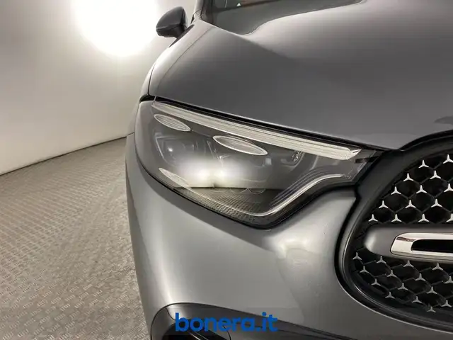 Mercedes-Benz GLC view 8