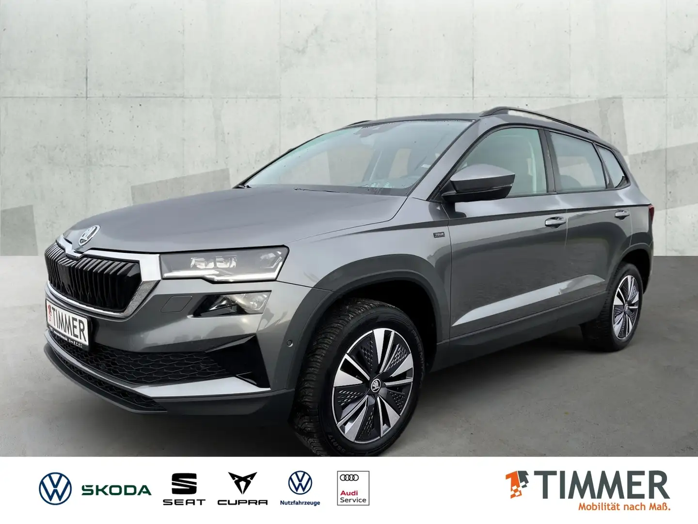 Skoda Karoq 1.5 TSI DSG TOUR *AHK *360° *PANO *MATRIX *ACC *V Grau - 1
