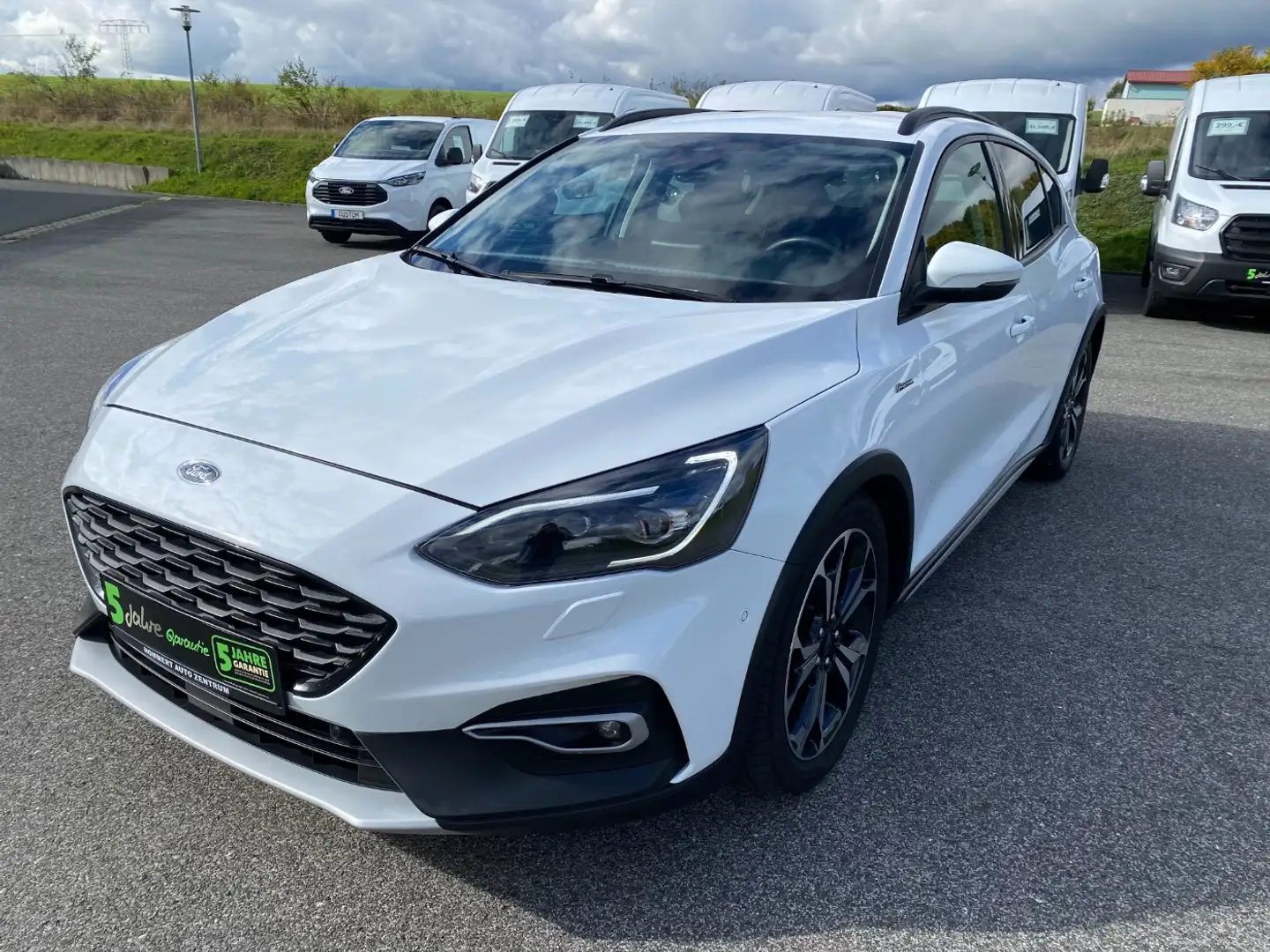 Ford Focus 2.0 EcoBlue Active LED+Navi+SHZ+Kamera+DAB Weiß - 2
