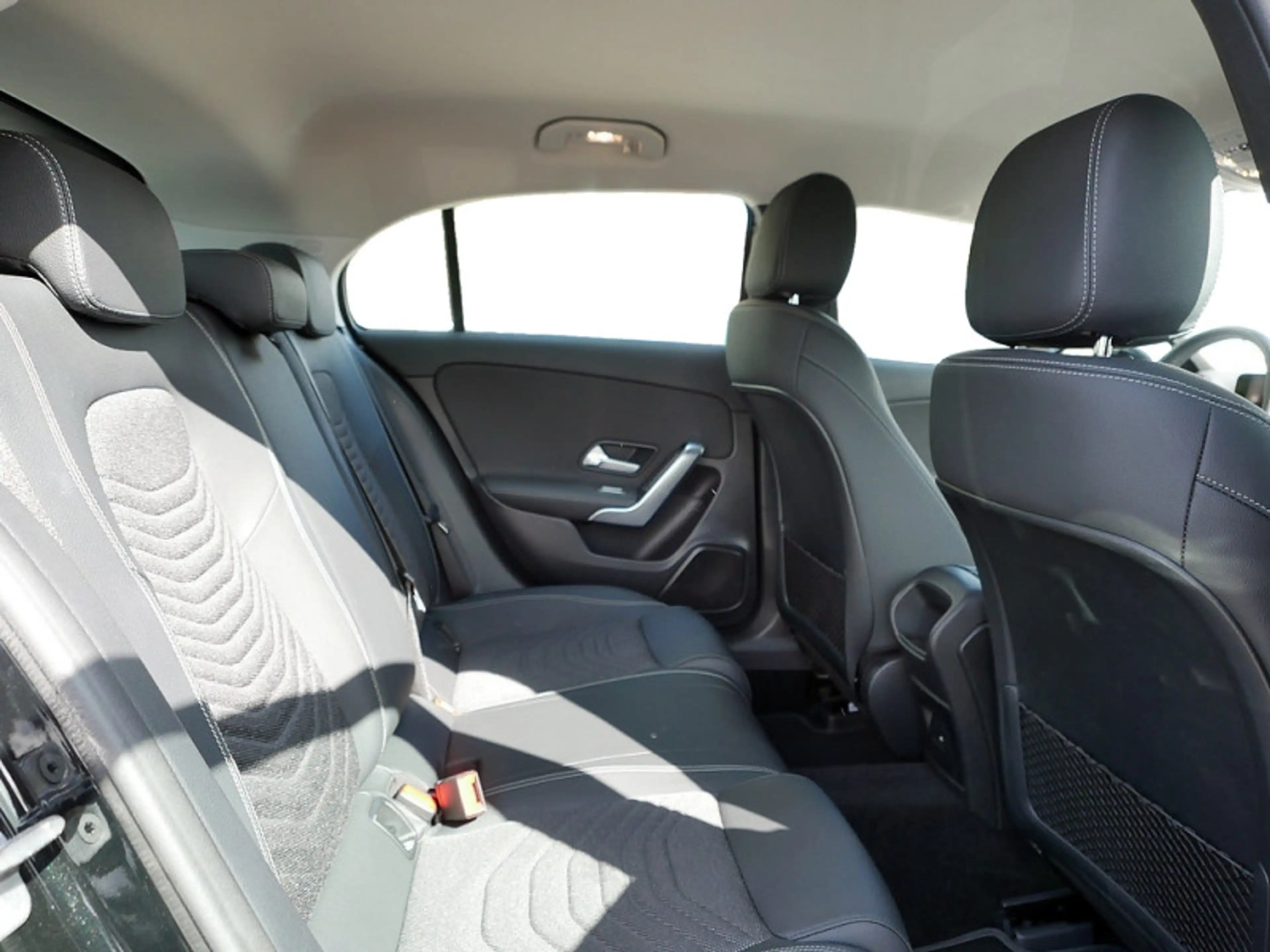 Mercedes-Benz A 200 , PROGRESSIVE KAMERA SPUR PDC SHZ — photo 9