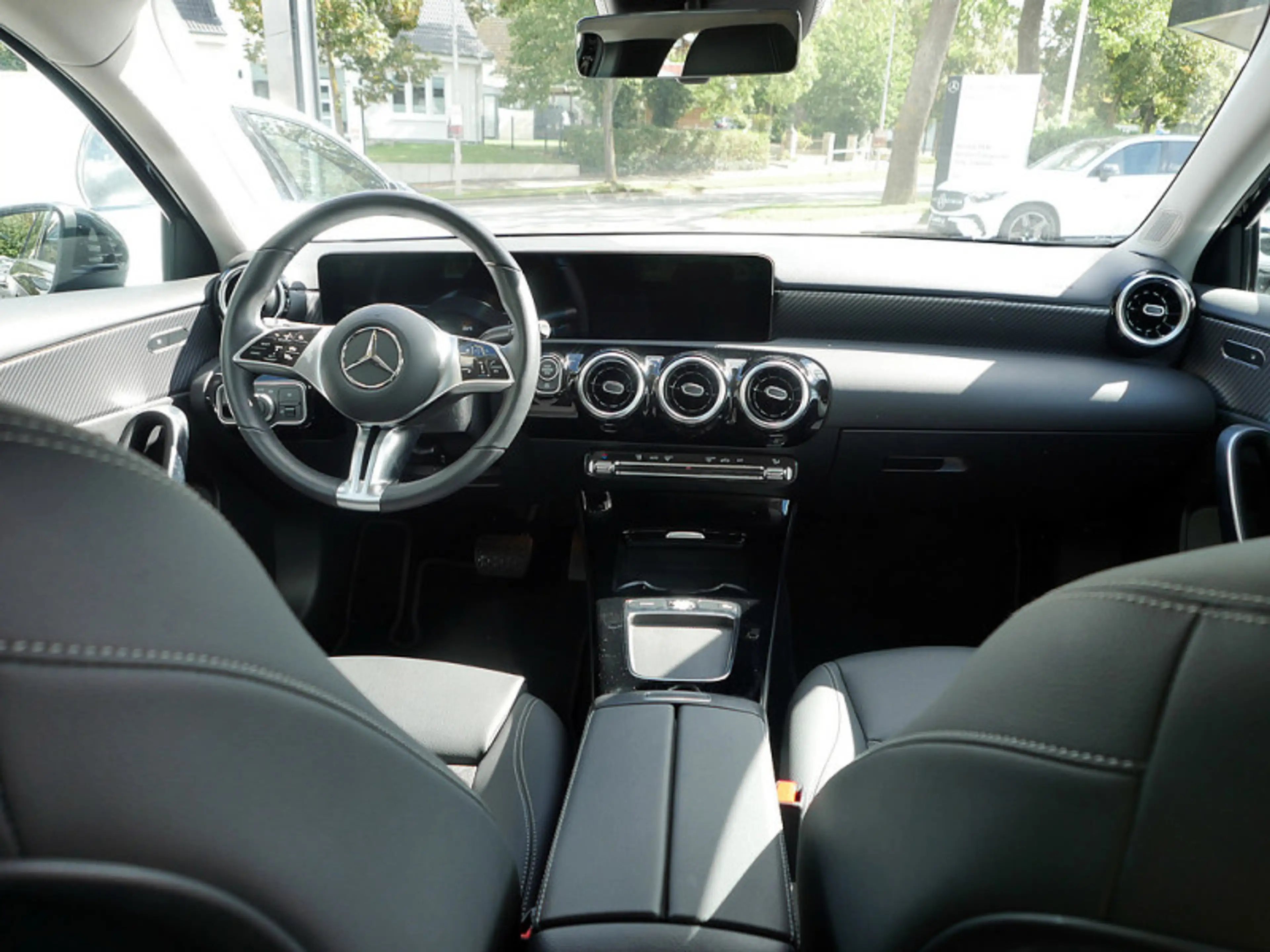 Mercedes-Benz A 200 , PROGRESSIVE KAMERA SPUR PDC SHZ — photo 10