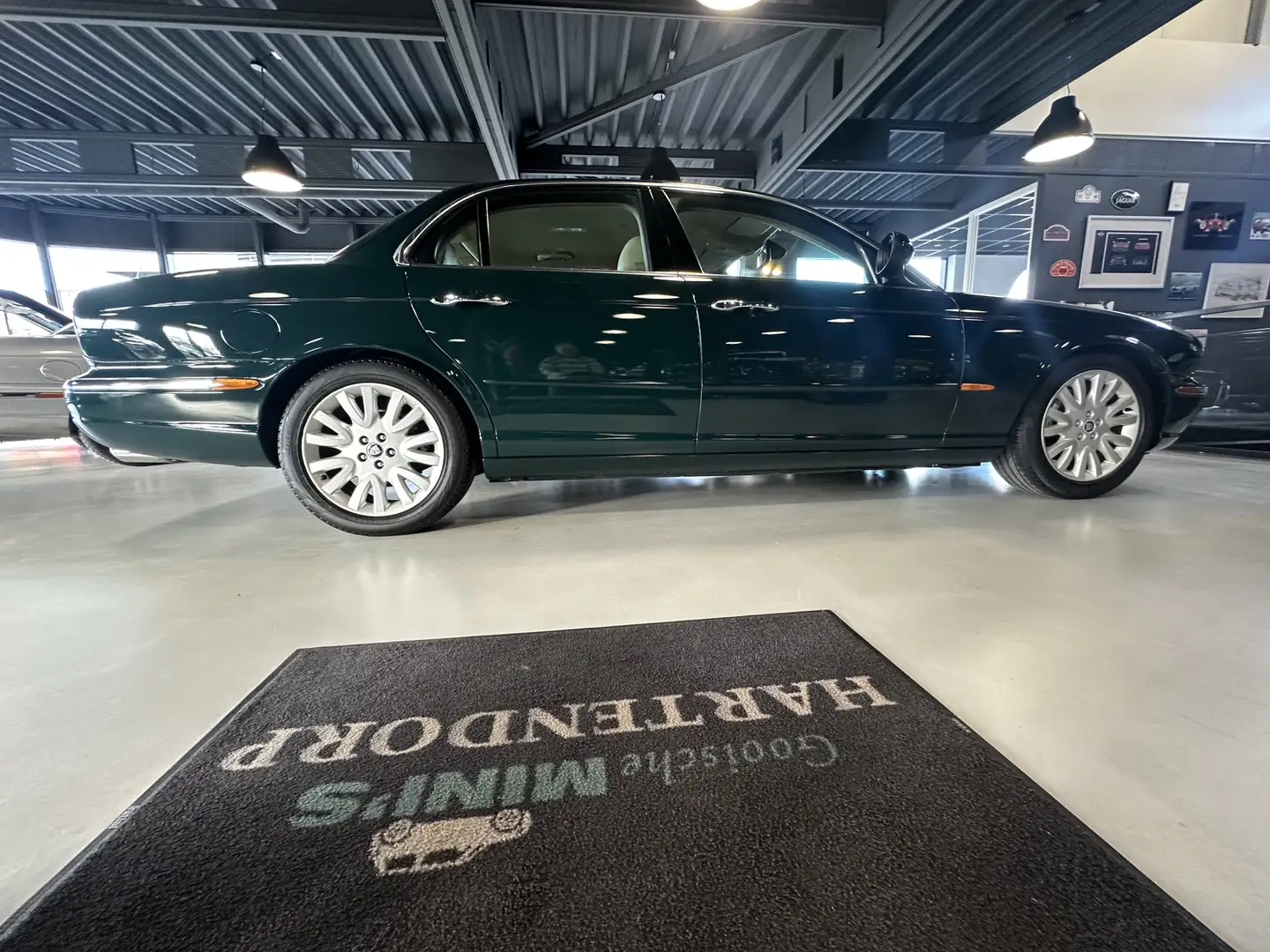 Jaguar XJ 3.0 V6 Executive Verde - 2