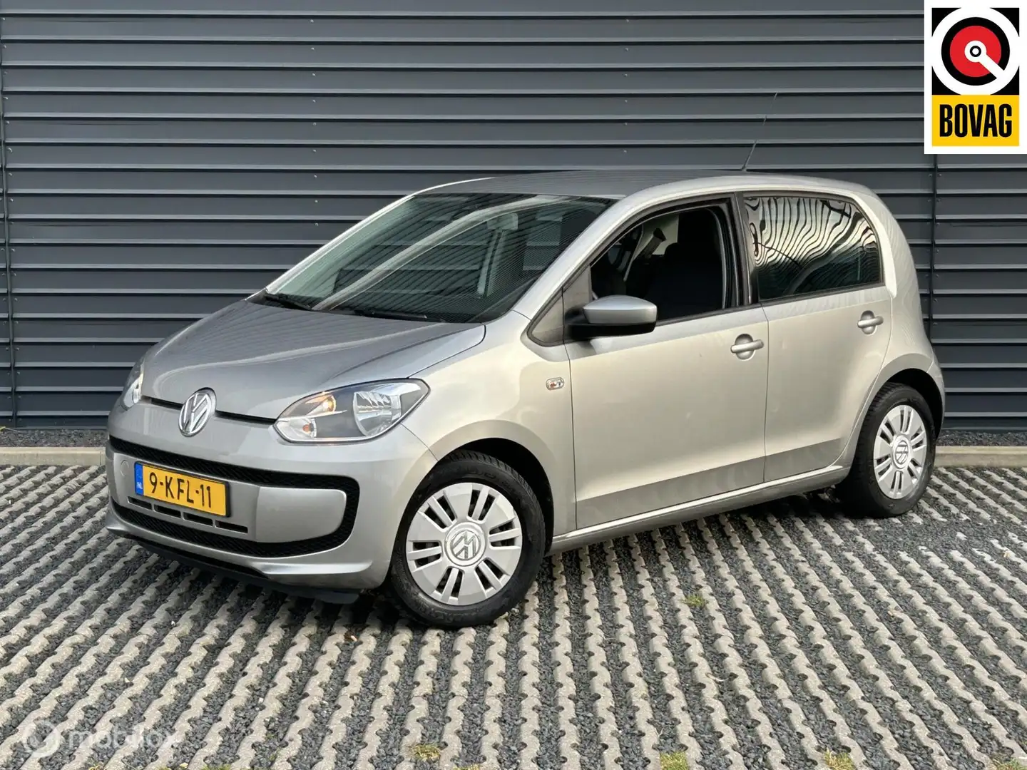 Volkswagen up! 1.0 take up! BlueMotion | Airco | 5 deurs Gris - 1