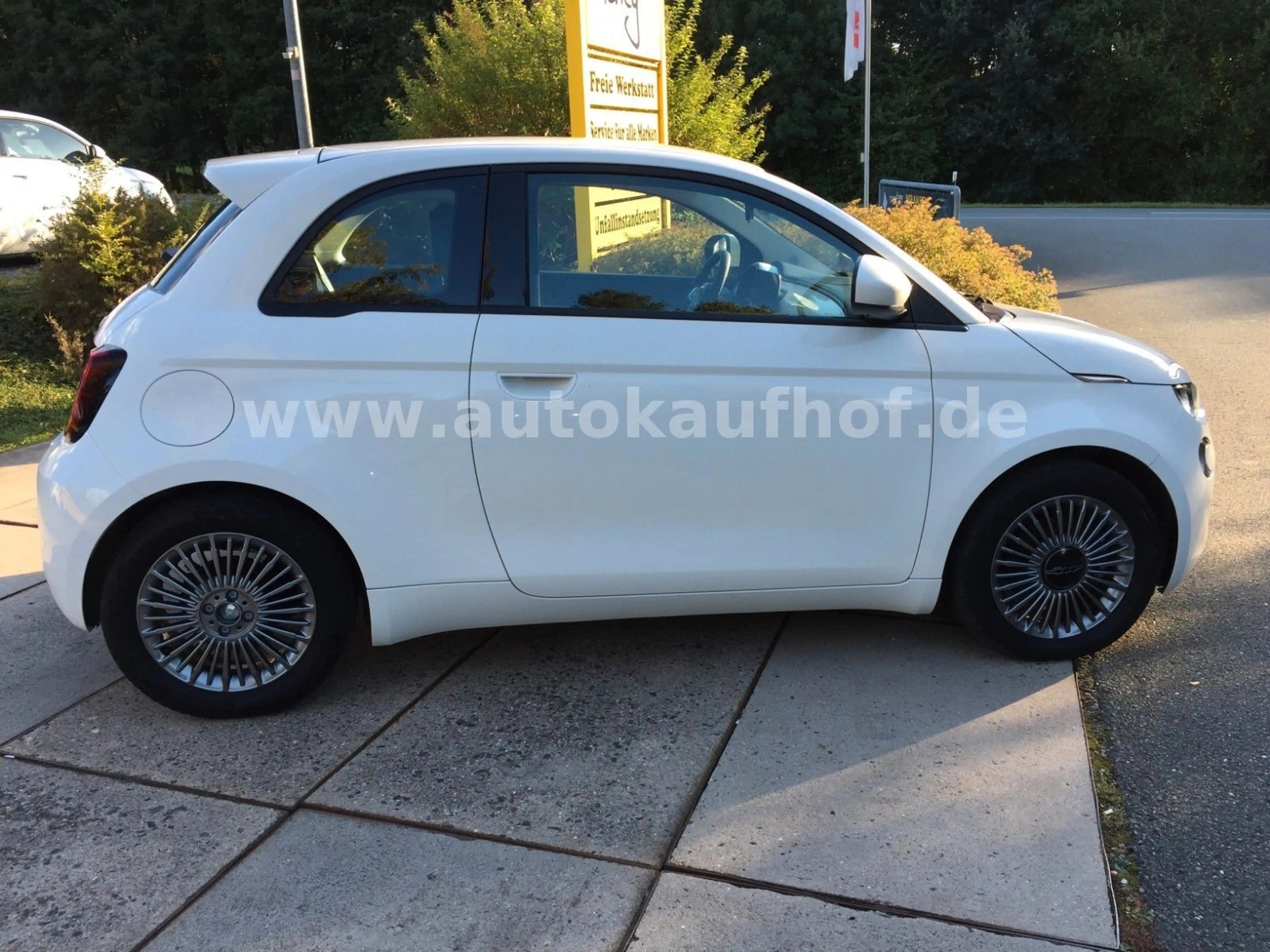 Fiat 500e *Tempomat+Alu+Carplay+Android Auto* — photo 7