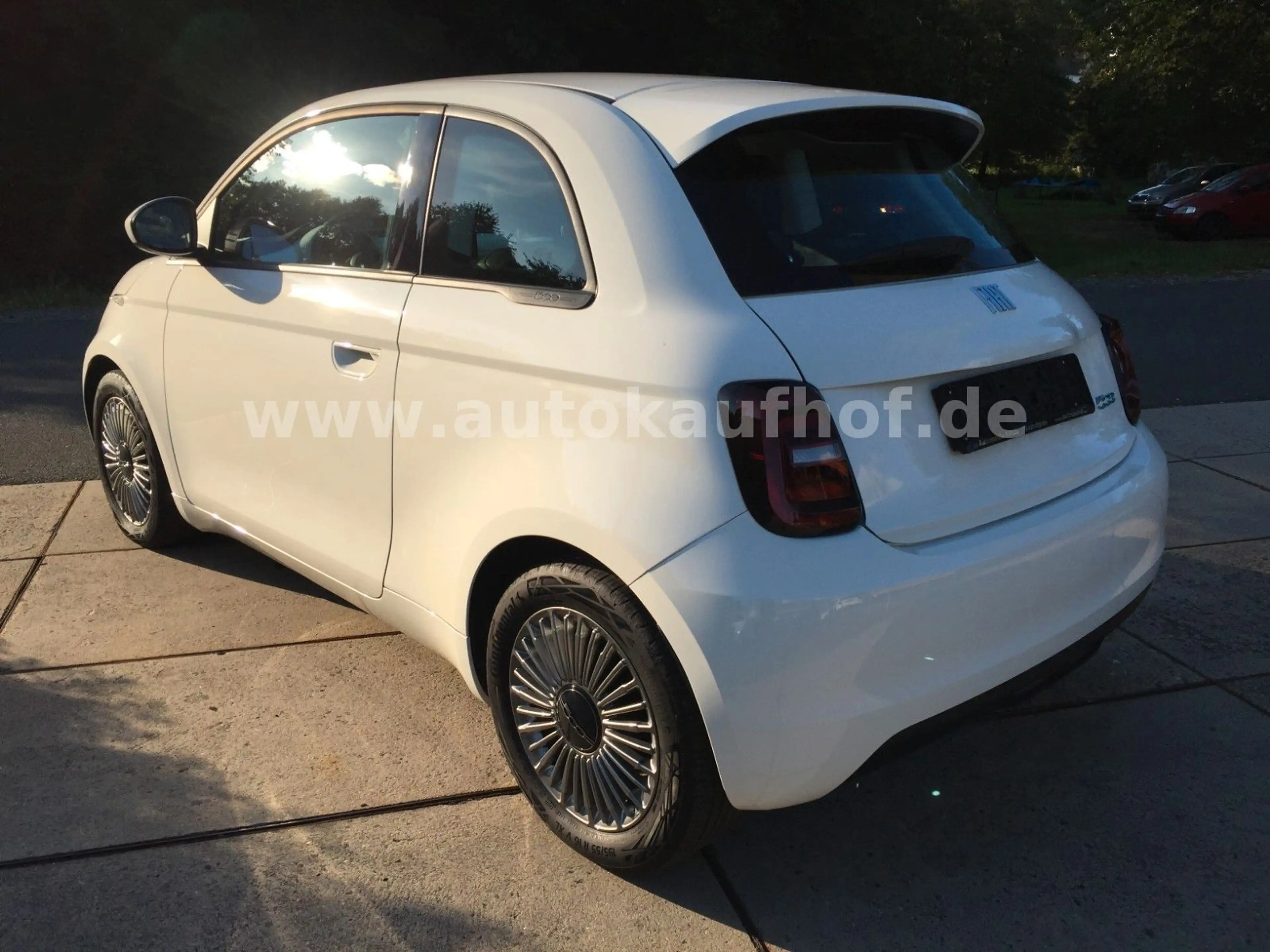 Fiat 500e *Tempomat+Alu+Carplay+Android Auto* — photo 5