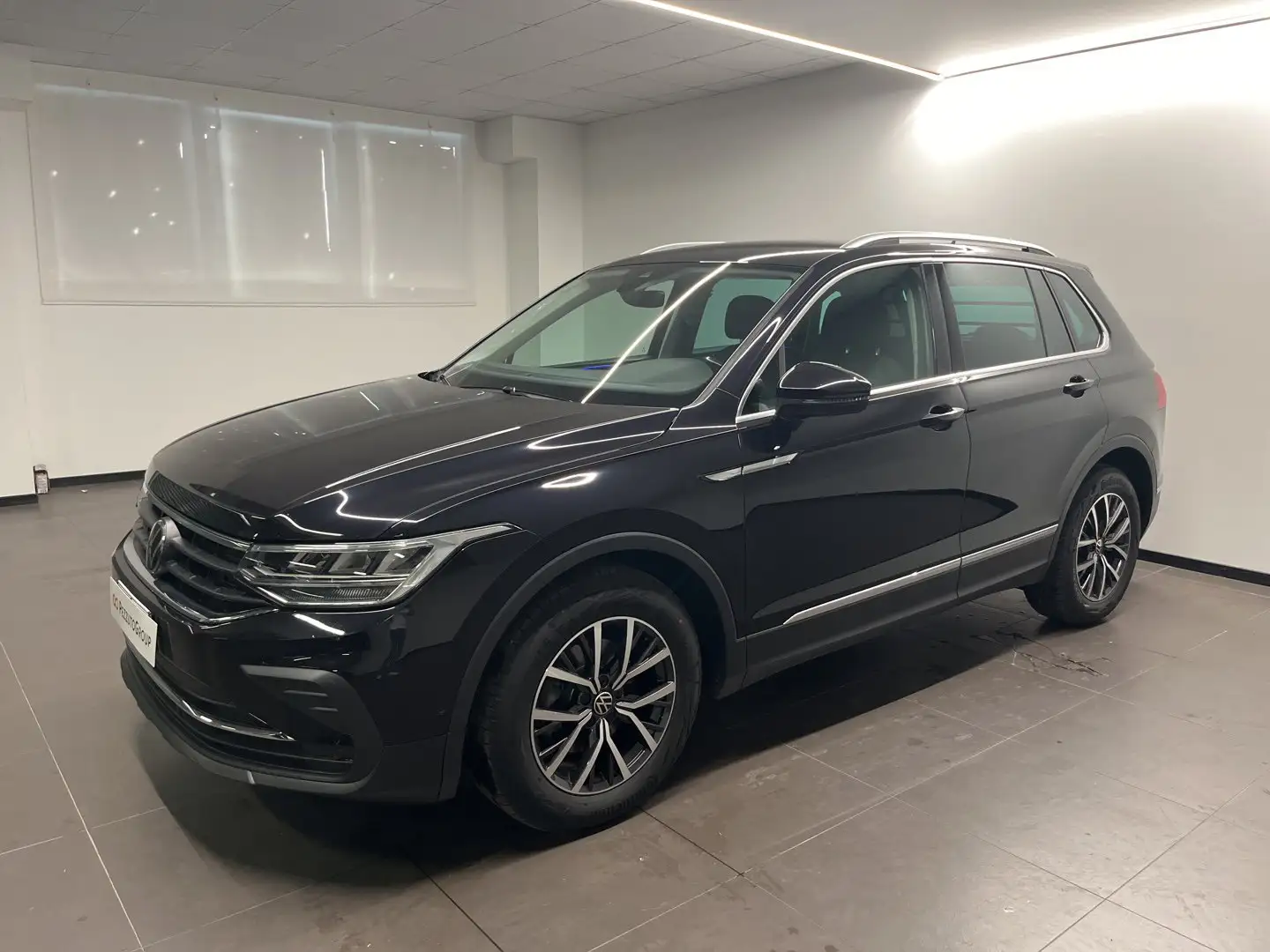 Volkswagen Tiguan Nuova Life 2.0 TDI  122 CV ( AUTOCARRO ) Nero - 1
