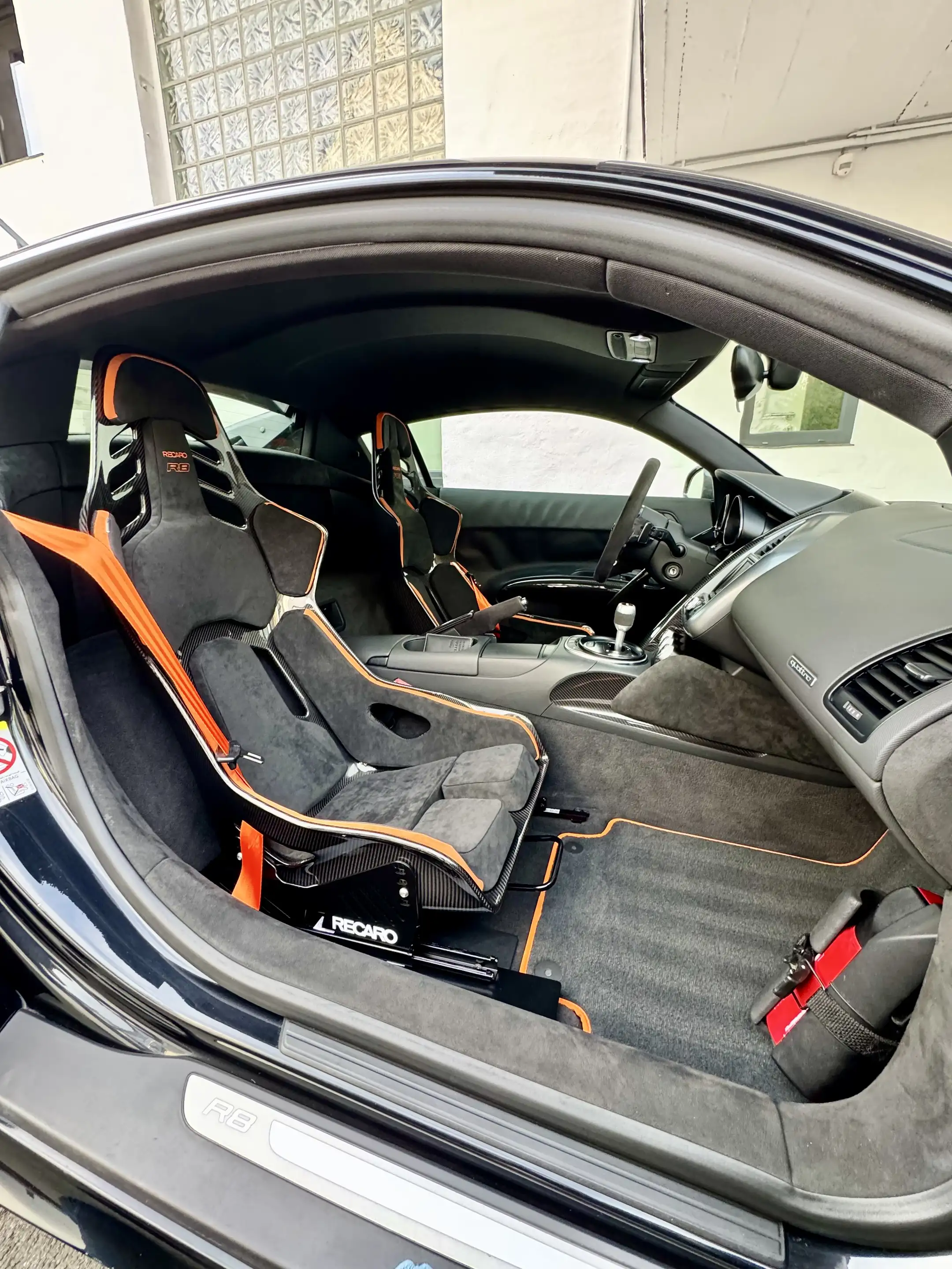 Audi R8 R8 5.2 FSI quattro R tronic — photo 11