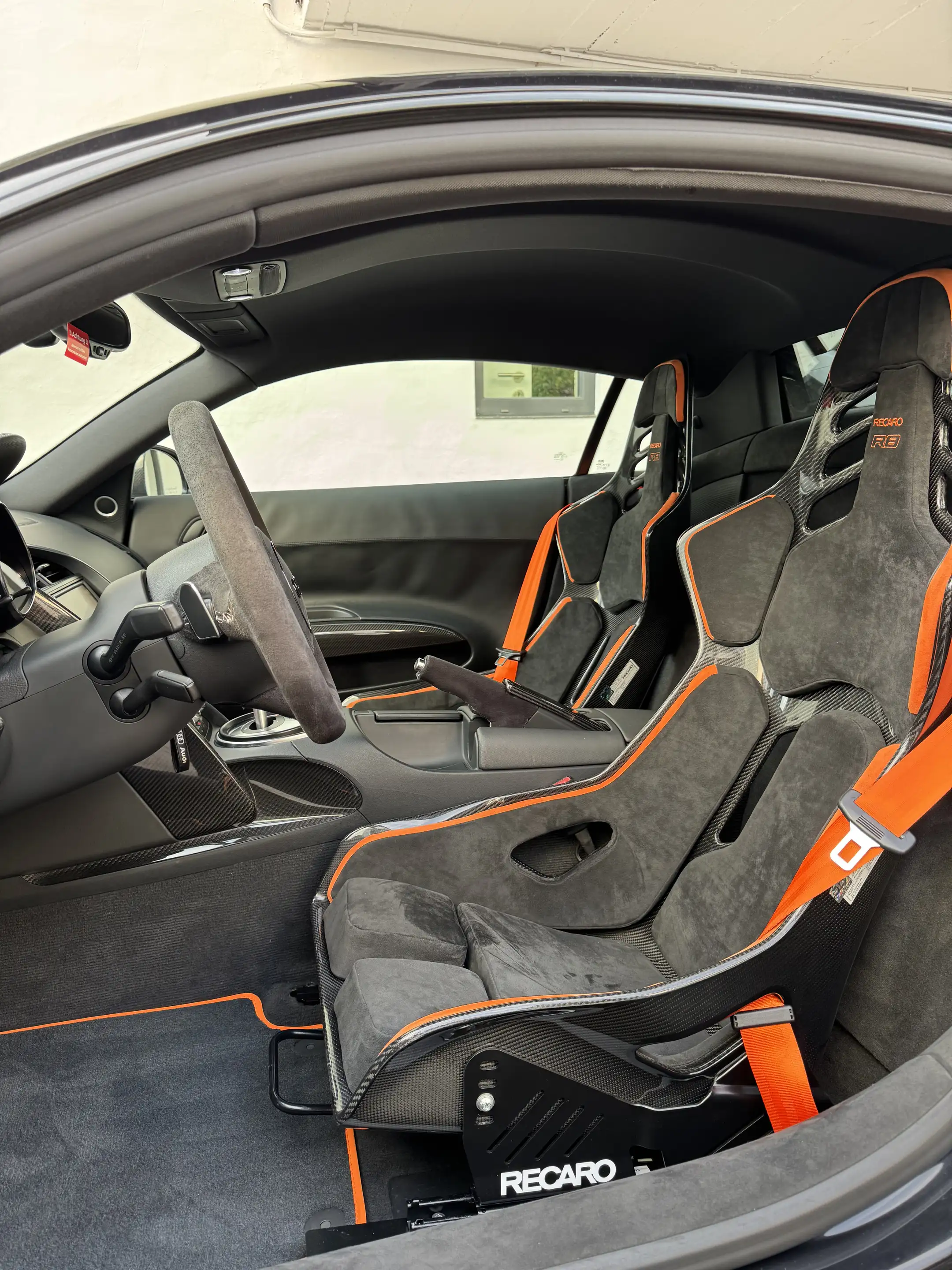 Audi R8 R8 5.2 FSI quattro R tronic — photo 10