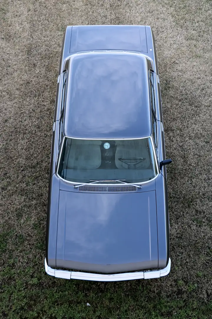 Fiat 130 Berlina automatica Gris - 1