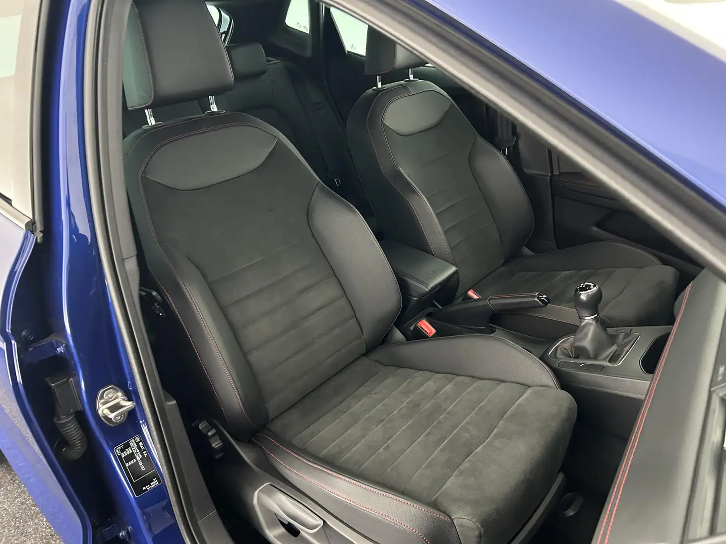 SEAT Ibiza 1.0 TSI 110pk FR Business Intense Plus Camera Led Blau - 2