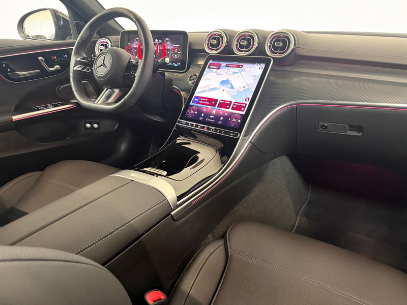 Mercedes-Benz C 300 e AMG Memory Distronic Massage Digital Sfeer 360 L — photo 2