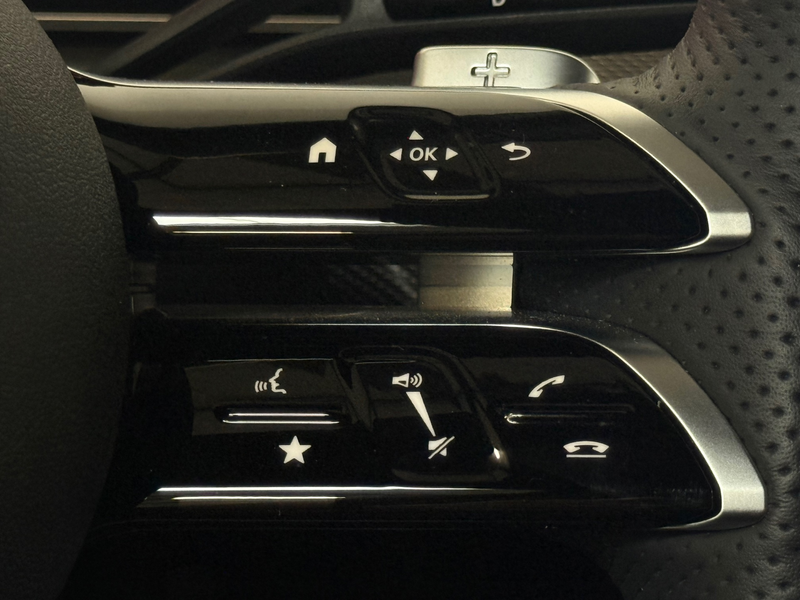 Mercedes-Benz C 300 e AMG Memory Distronic Massage Digital Sfeer 360 L — photo 16