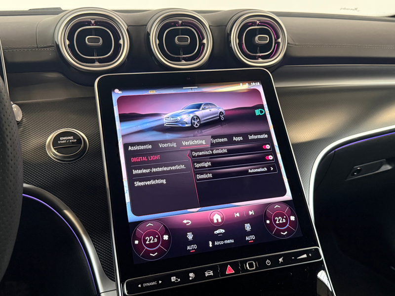 Mercedes-Benz C 300 e AMG Memory Distronic Massage Digital Sfeer 360 L — photo 24
