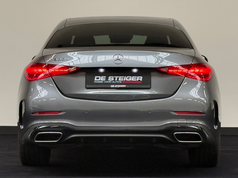 Mercedes-Benz C 300 e AMG Memory Distronic Massage Digital Sfeer 360 L — photo 5