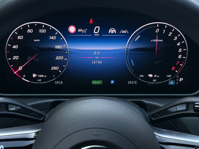 Mercedes-Benz C 300 e AMG Memory Distronic Massage Digital Sfeer 360 L — photo 15