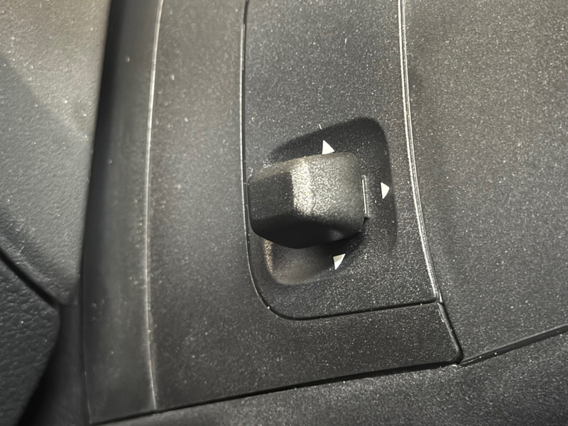 Mercedes-Benz C 300 e AMG Memory Distronic Massage Digital Sfeer 360 L — photo 27