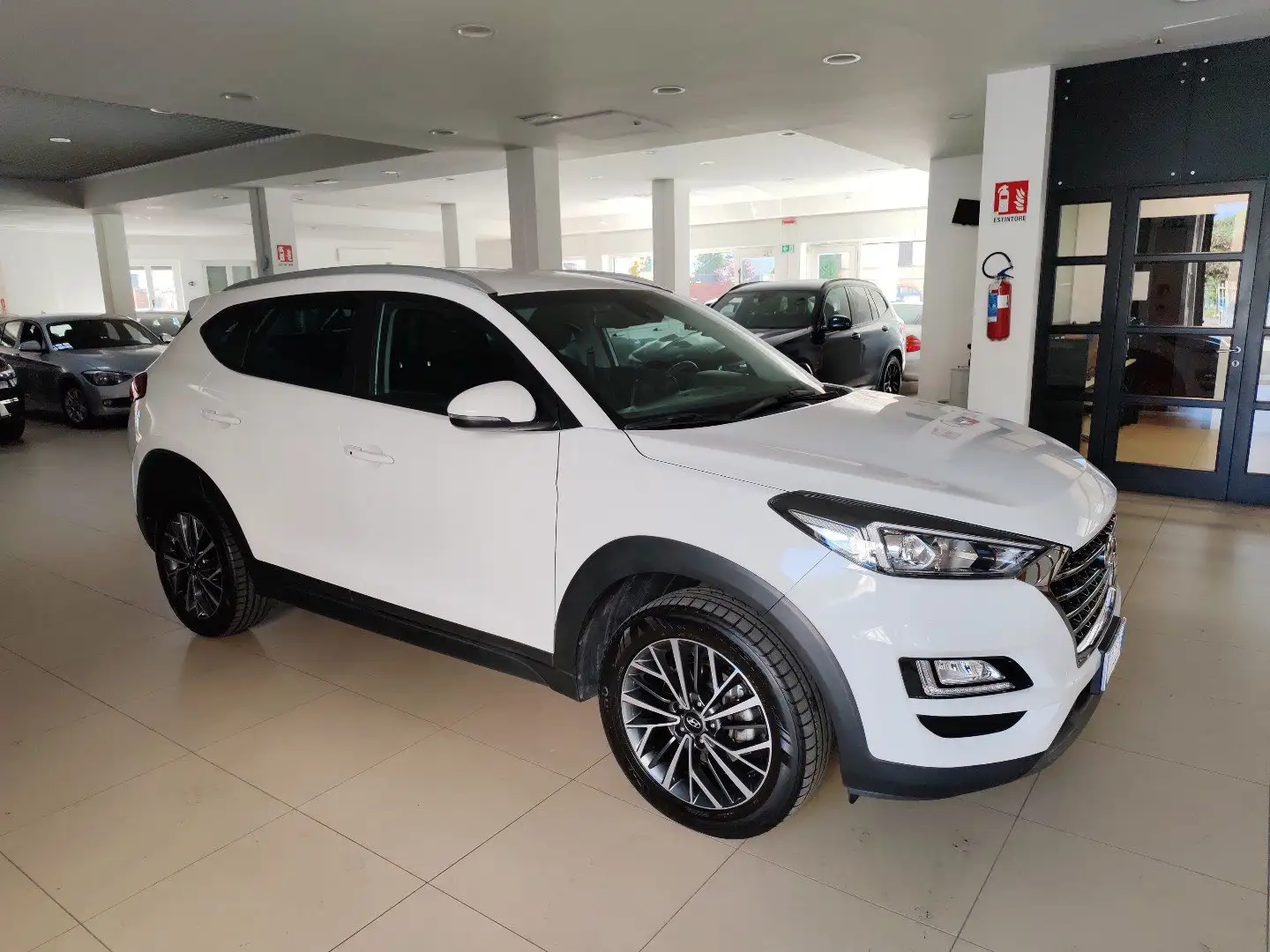 Hyundai TUCSON 1.6CRDiXPrime Navi Cruise CarPlay/AndroidAuto Blis Bianco - 2