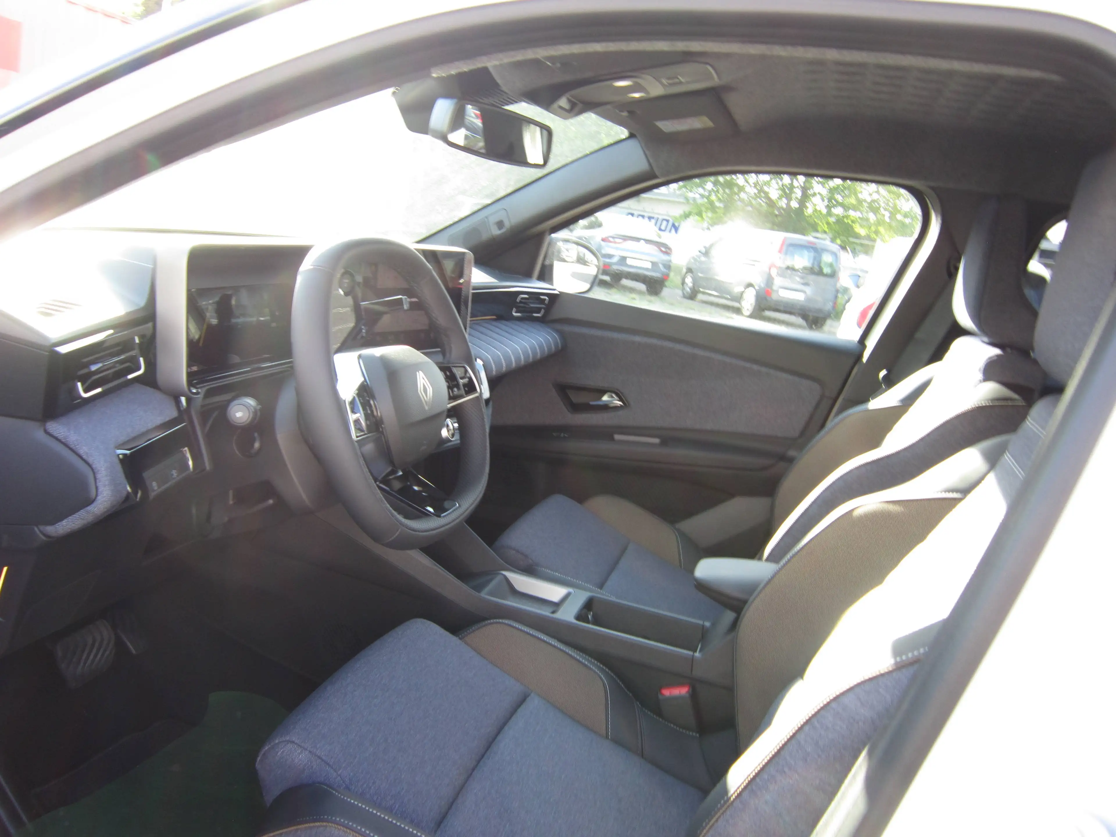 Renault R 5 R 5 E-Tech Techno 150 Comfort Range, Sitzheizung, Adaptiver Tempomat — photo 7