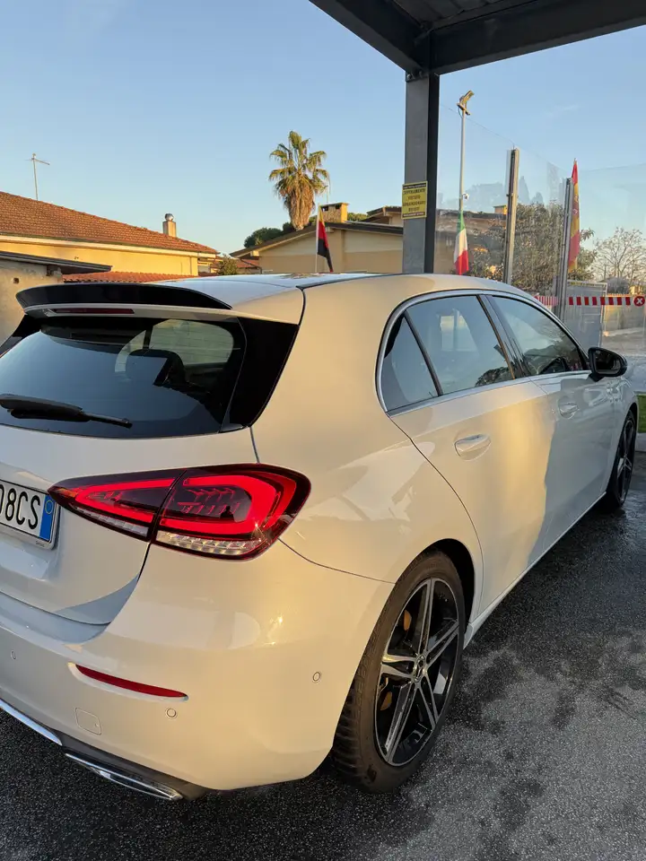 Mercedes-Benz A 180