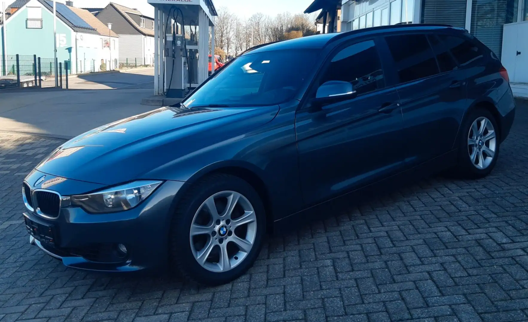 BMW 330 AGR Aktion abgeschlossen Szürke - 1