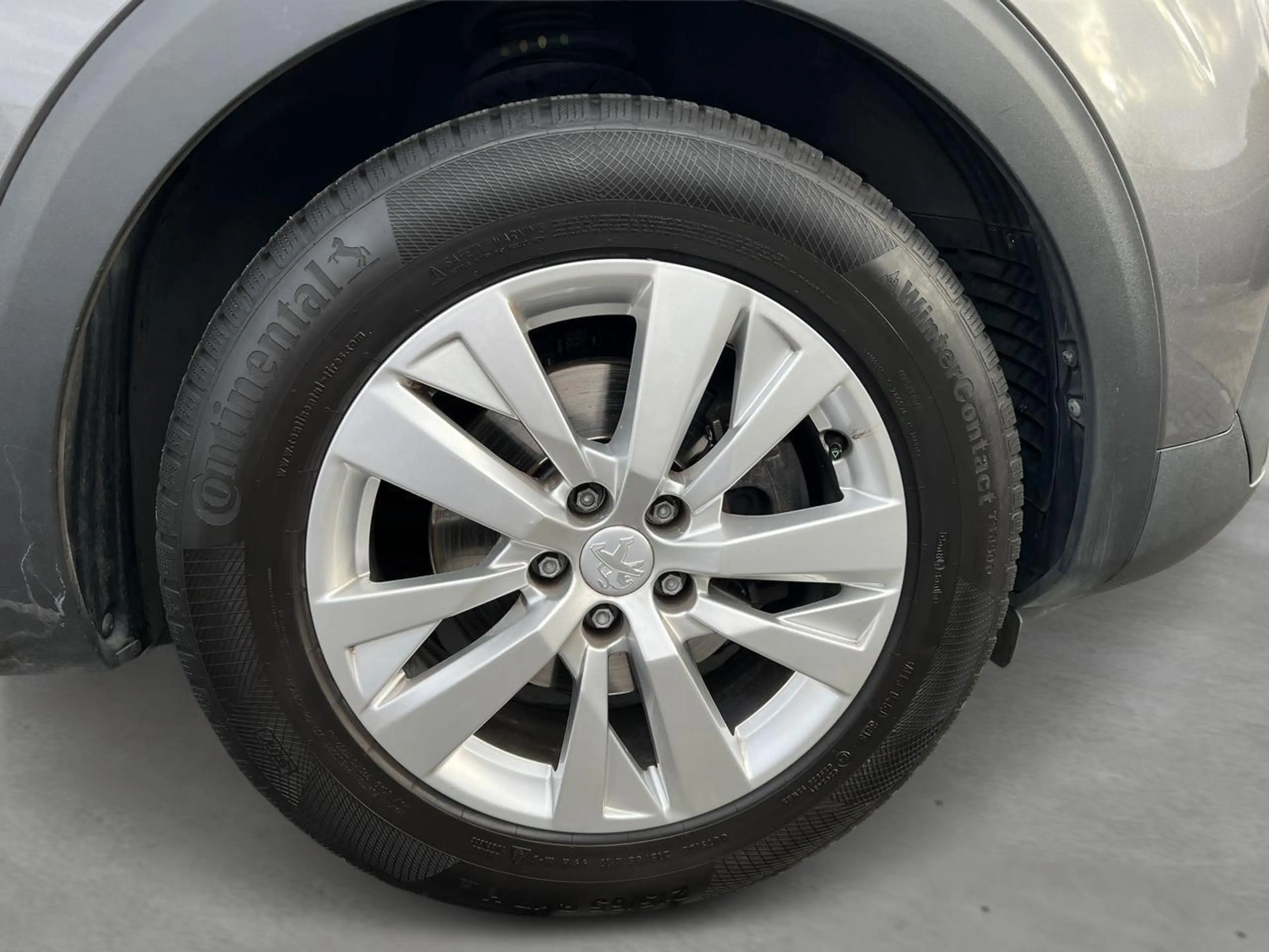 Peugeot 5008 1.5 BlueHDi 96kW S&S EAT8 Crossway — photo 6