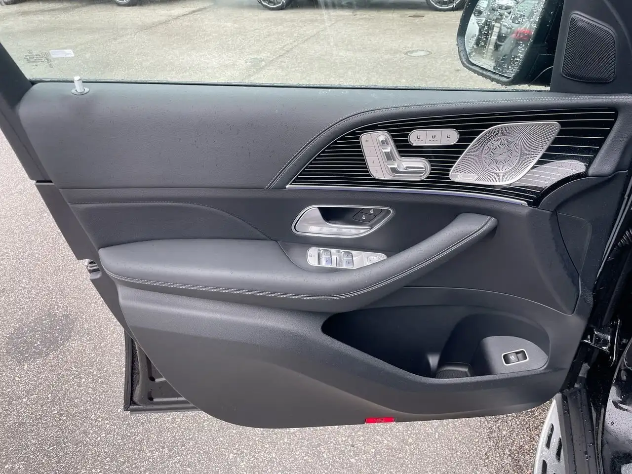Mercedes-Benz GLE снимка Mercedes-Benz GLE