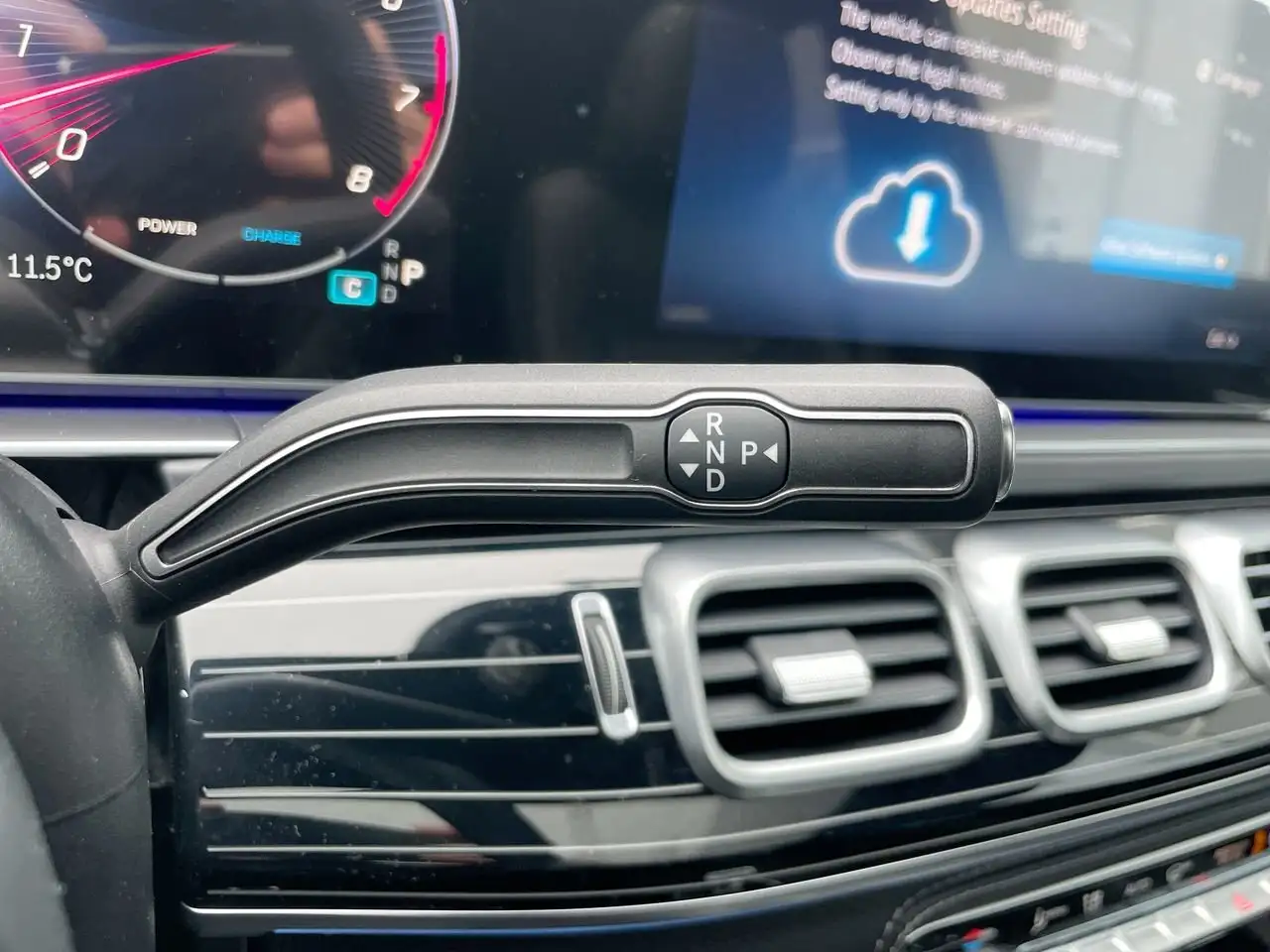Mercedes-Benz GLE снимка Mercedes-Benz GLE