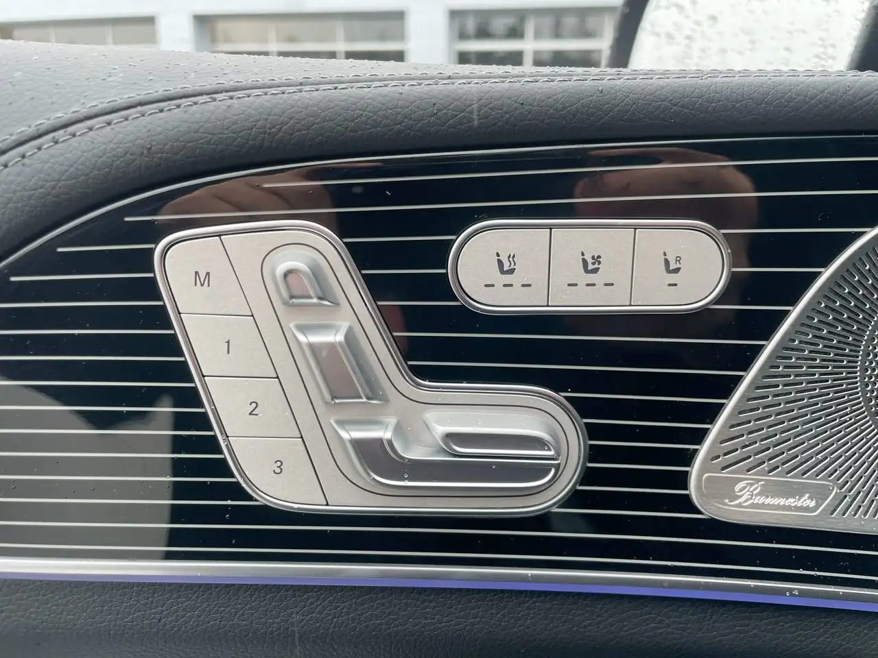 Mercedes-Benz GLE снимка Mercedes-Benz GLE