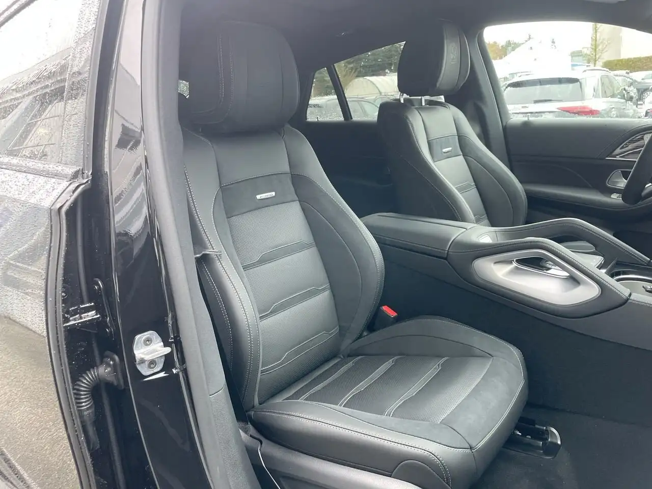 Mercedes-Benz GLE снимка Mercedes-Benz GLE