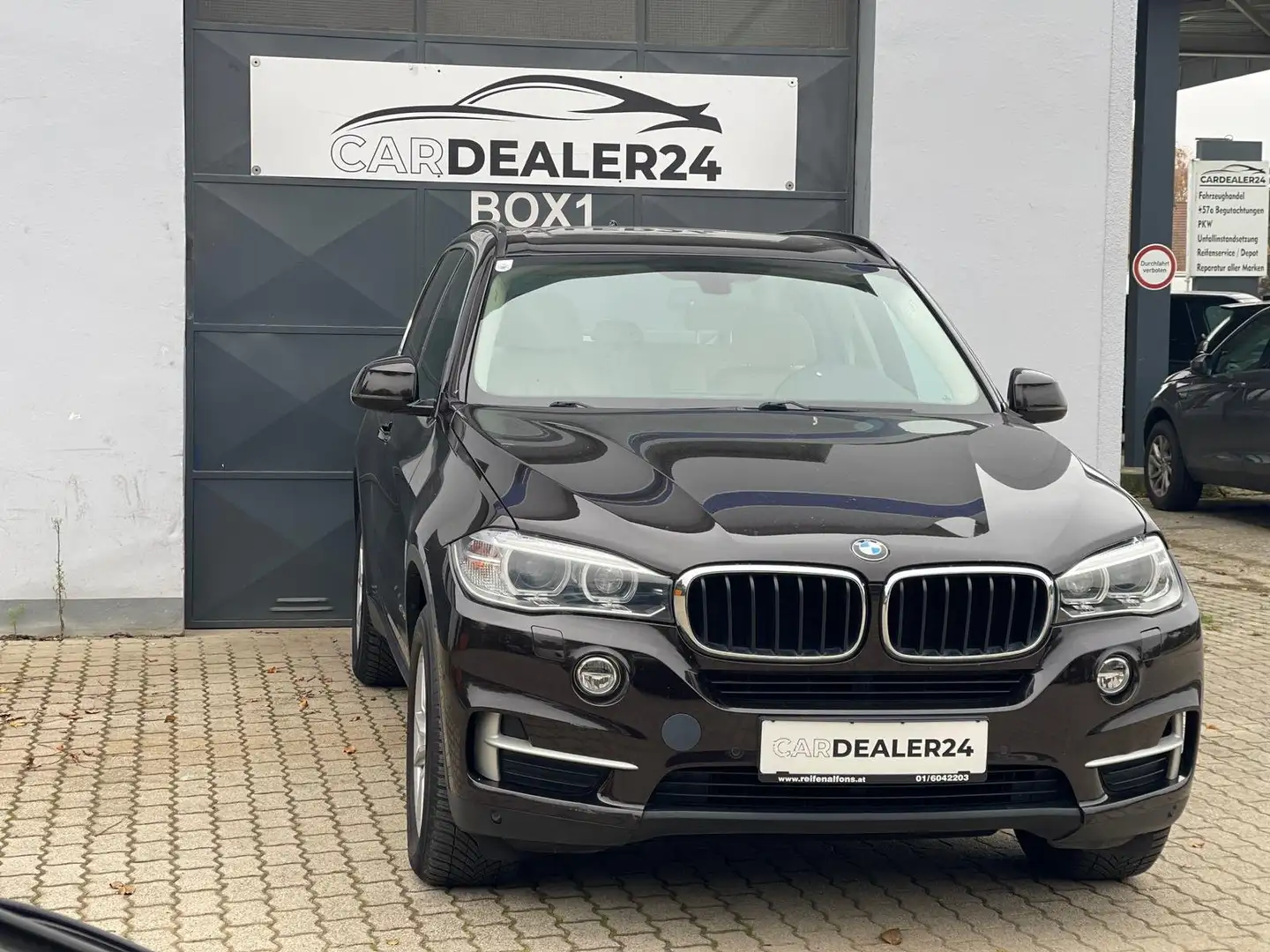 BMW X5 xDrive30d Österreich-Paket Aut. Braun - 2
