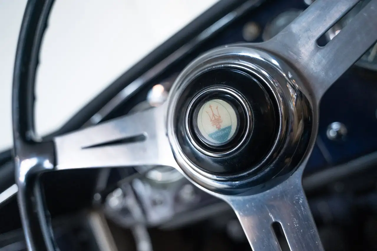 Maserati Coupe 3500 GTI Touring - Bare Metal Restoration - Matchi, foto 8