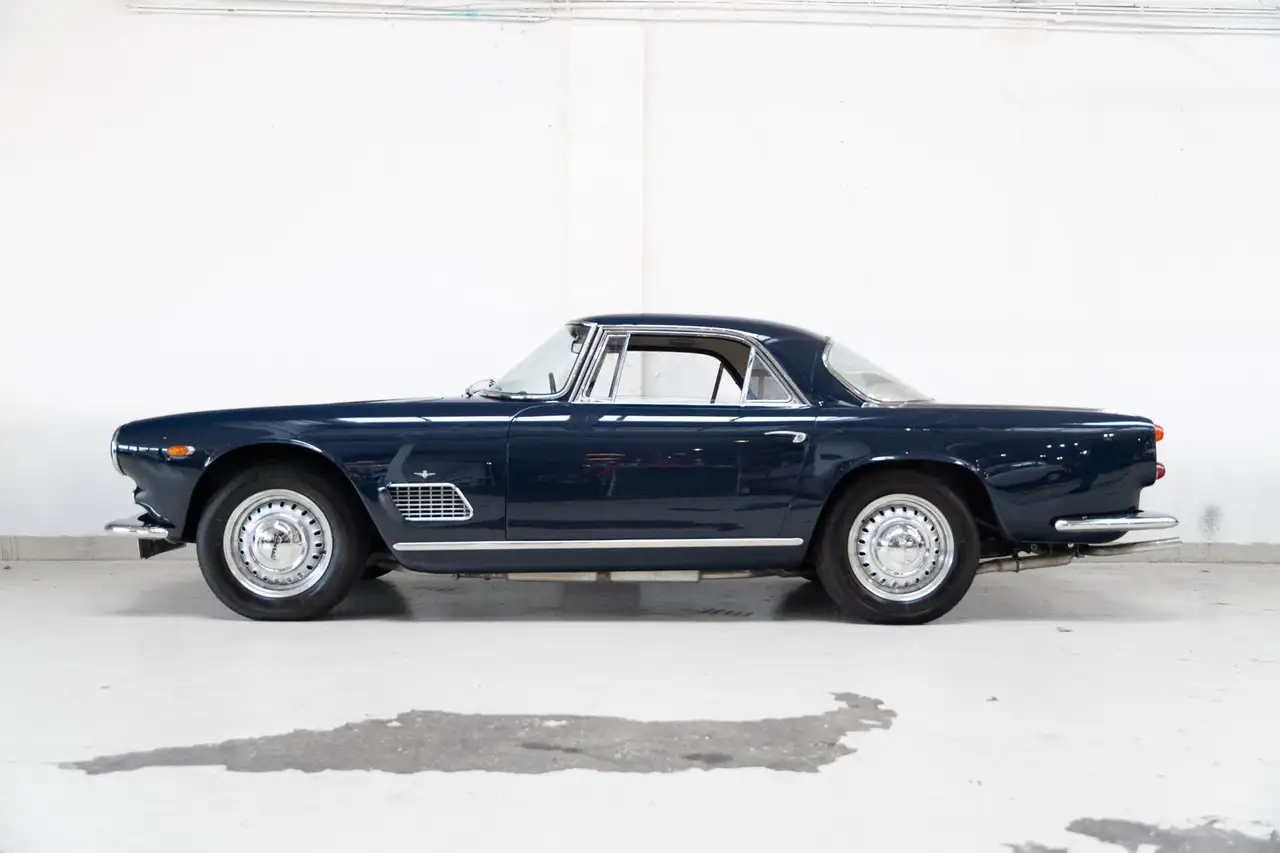 Maserati Coupe 3500 GTI Touring - Bare Metal Restoration - Matchi, foto 3