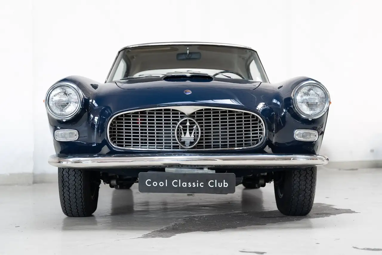 Maserati Coupe 3500 GTI Touring - Bare Metal Restoration - Matchi, foto 2