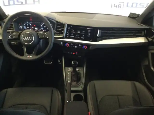 Audi A1 view 8